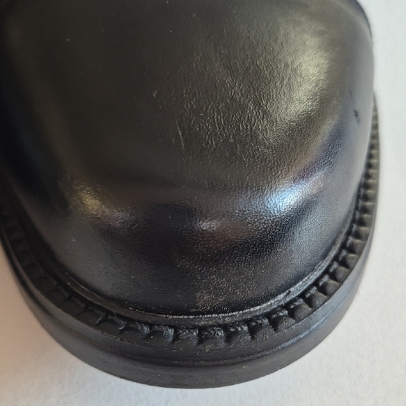 Black Leather Men's Dress Shoes - Picture 4 of 13